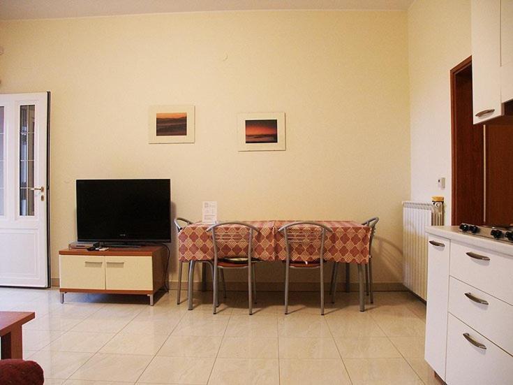Apartments Villa Fernetich Premantura Cameră foto